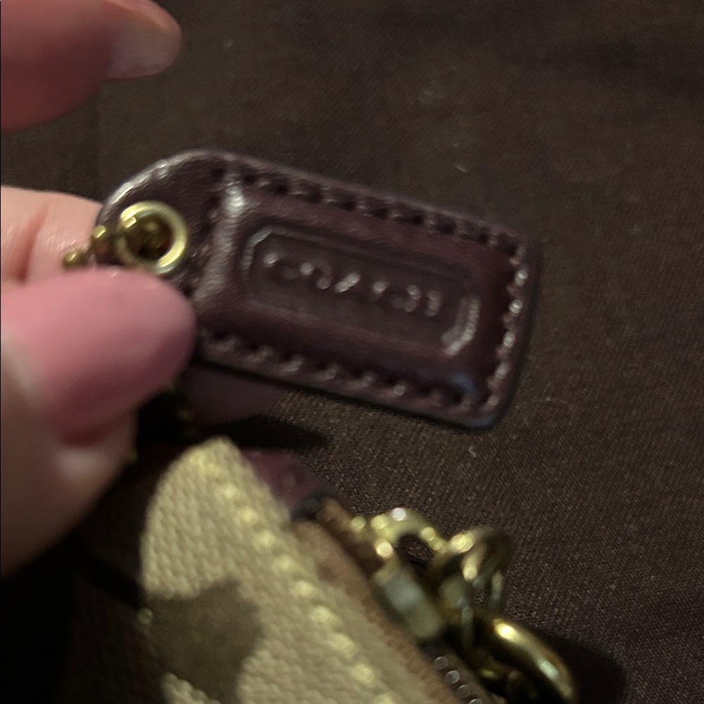 Coach Leatherware Wristlet w/ Burgandy Leather Accents & Tattersall Liner - Picture 5 of 8